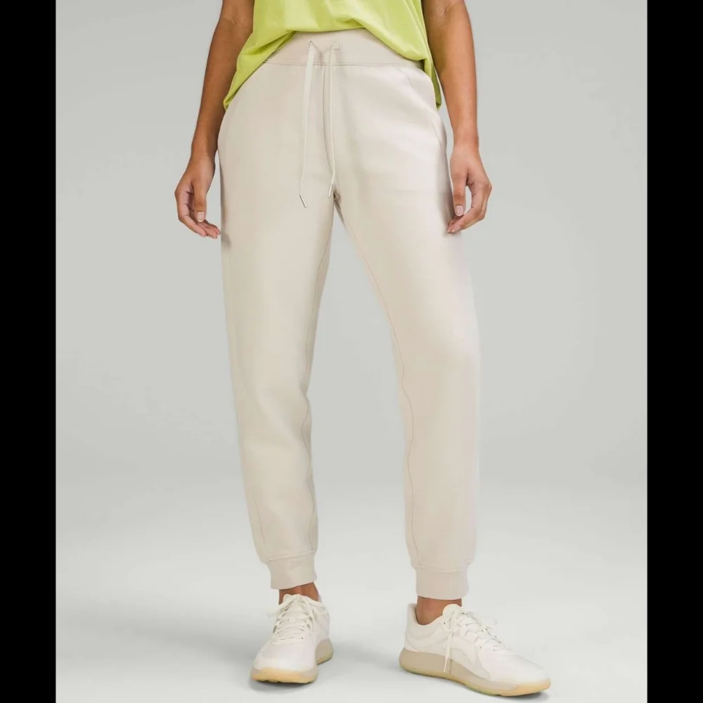 Lululemon Athletica Scuba High Rise Jogger Pants